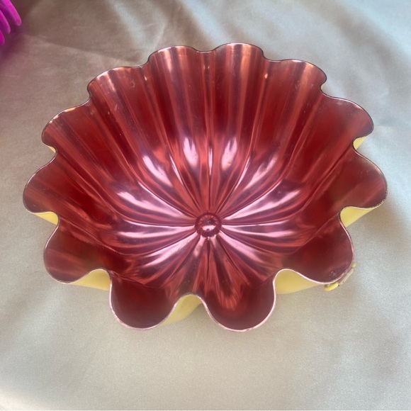 Other - Vintage Enamel Jello Mold #7416